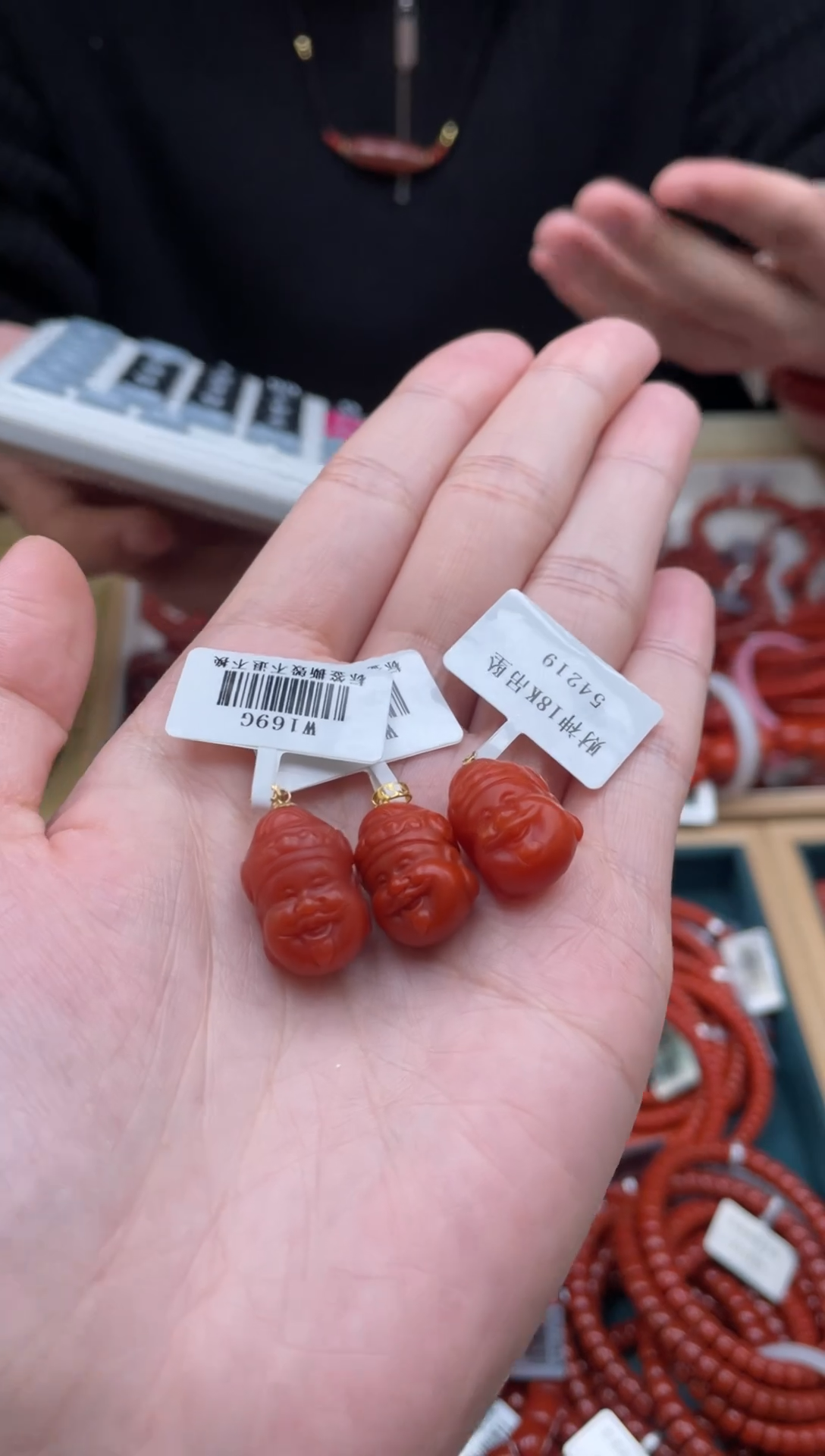 吊坠(不含链)18K金镶嵌南红玛瑙财财吊坠多样性发一