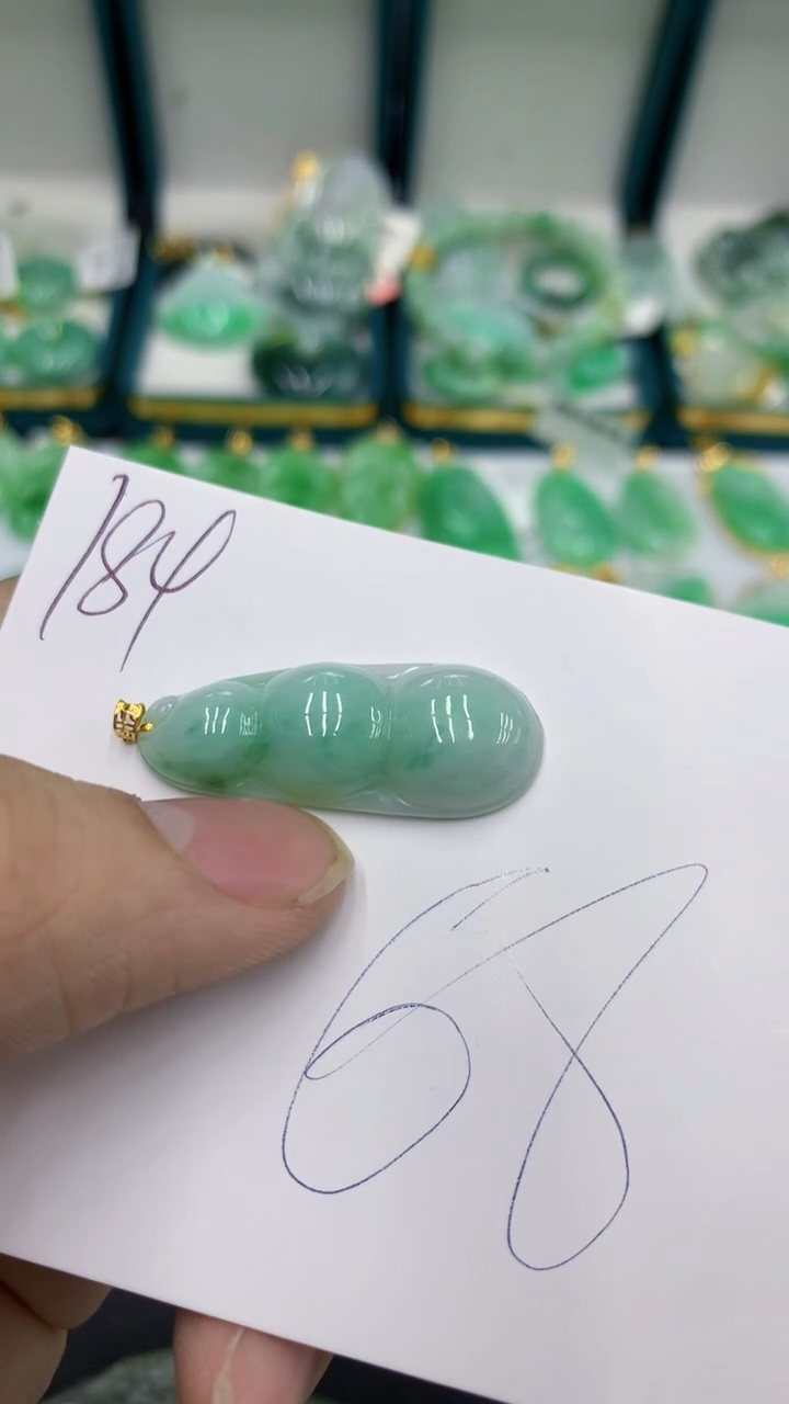 【闪购商品】翡翠颈饰18K金镶嵌翡翠