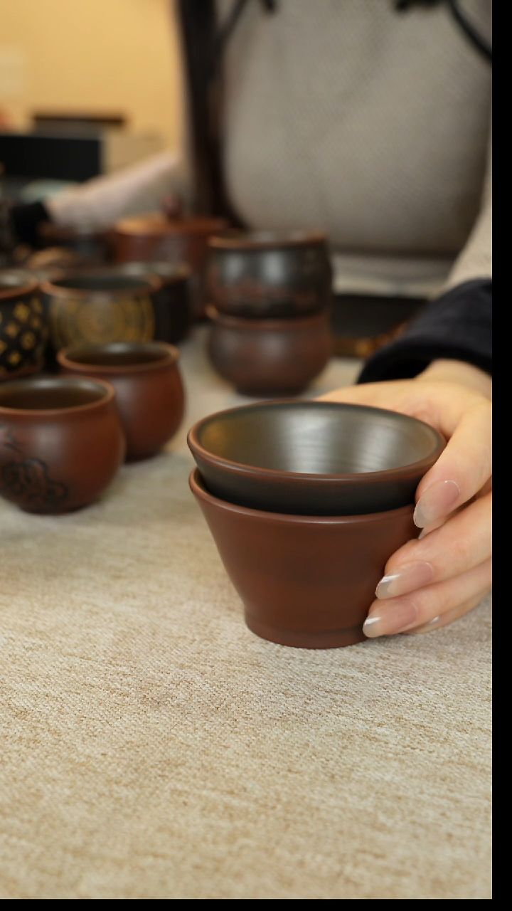 七**人广西钦州坭兴陶斗笠素杯