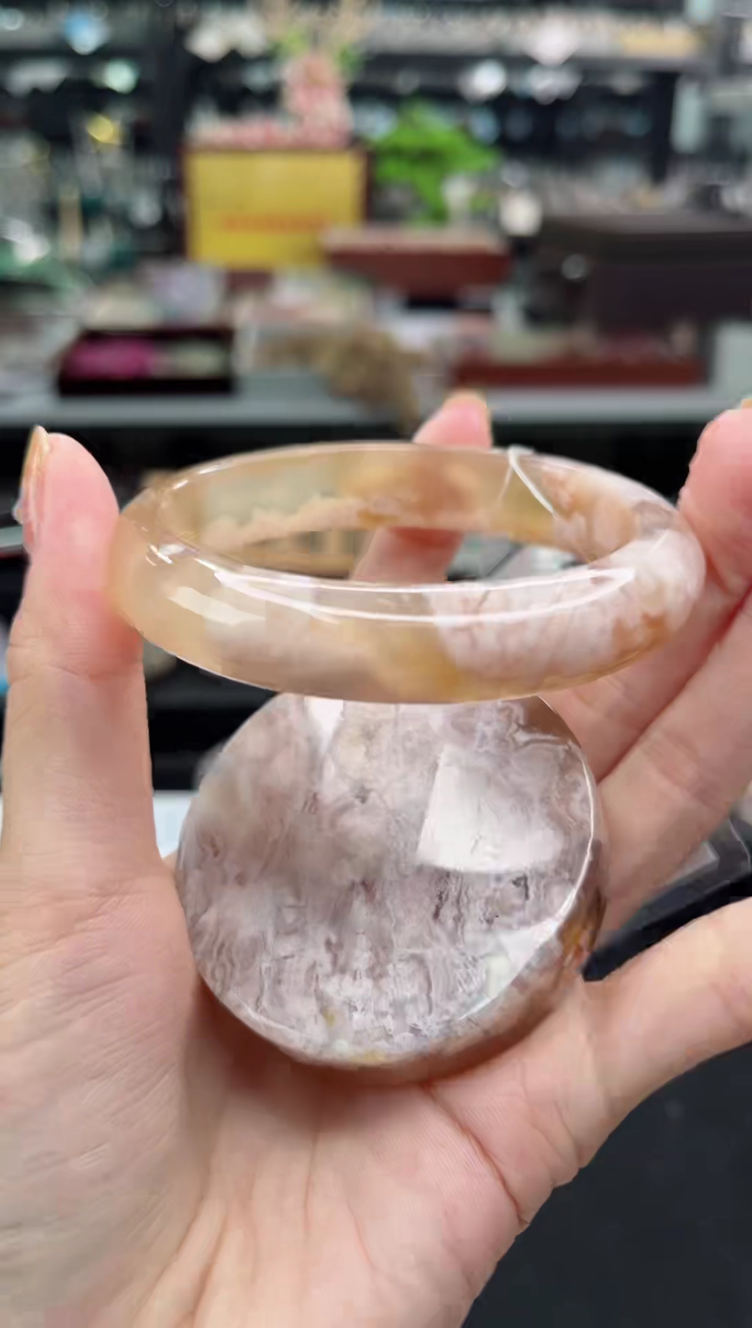 【闪购商品】石英质玉手镯未镶嵌59圈口（赠品镯心）3250