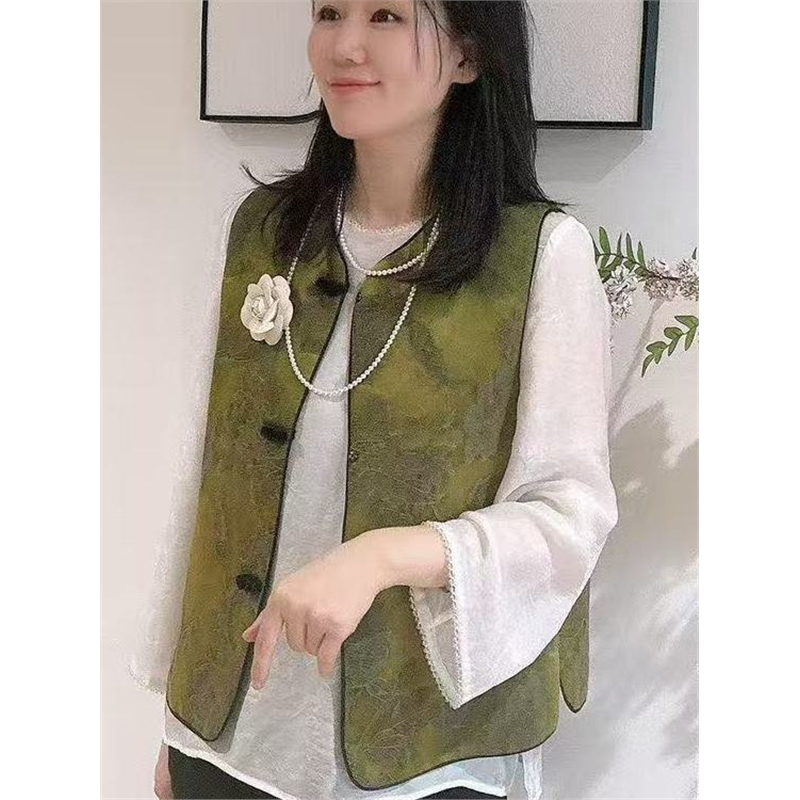 气质重工圆领新中式马甲女款时尚早秋新款叠穿外搭开衫上衣