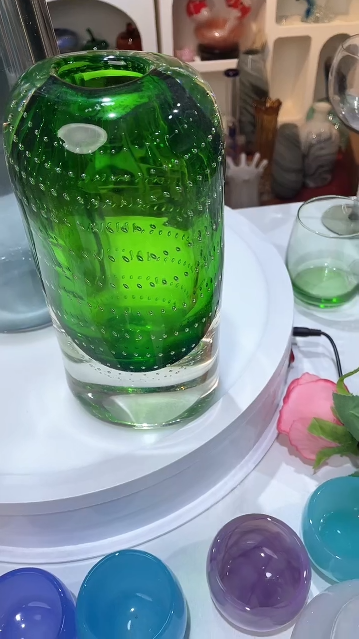 【闪购商品】水晶琉璃1只微瑕实心底绿花瓶