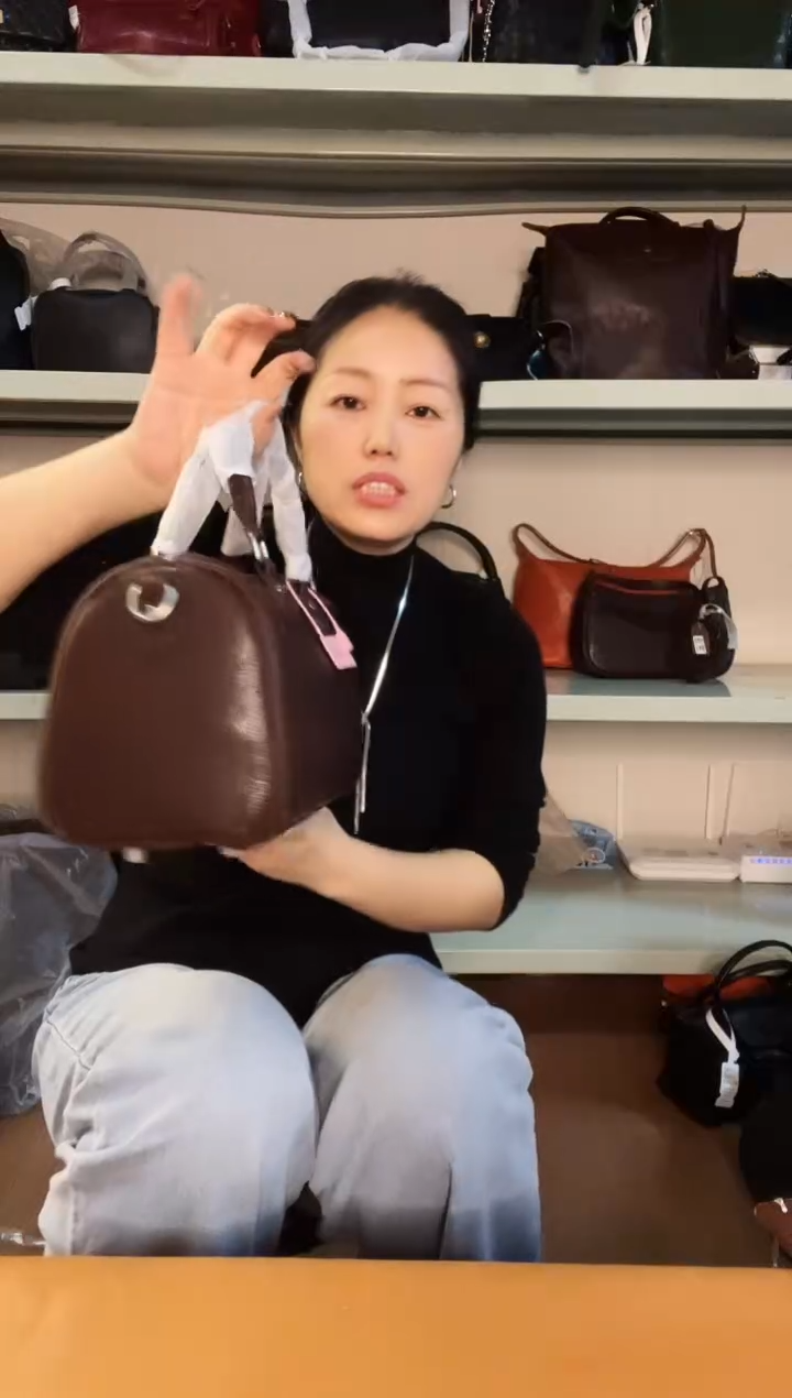 牛皮（革）高端订制时尚百搭女士手提斜跨包