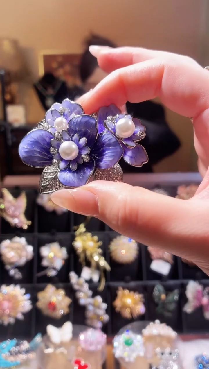 合成立方氧化锆铜合金紫丁香