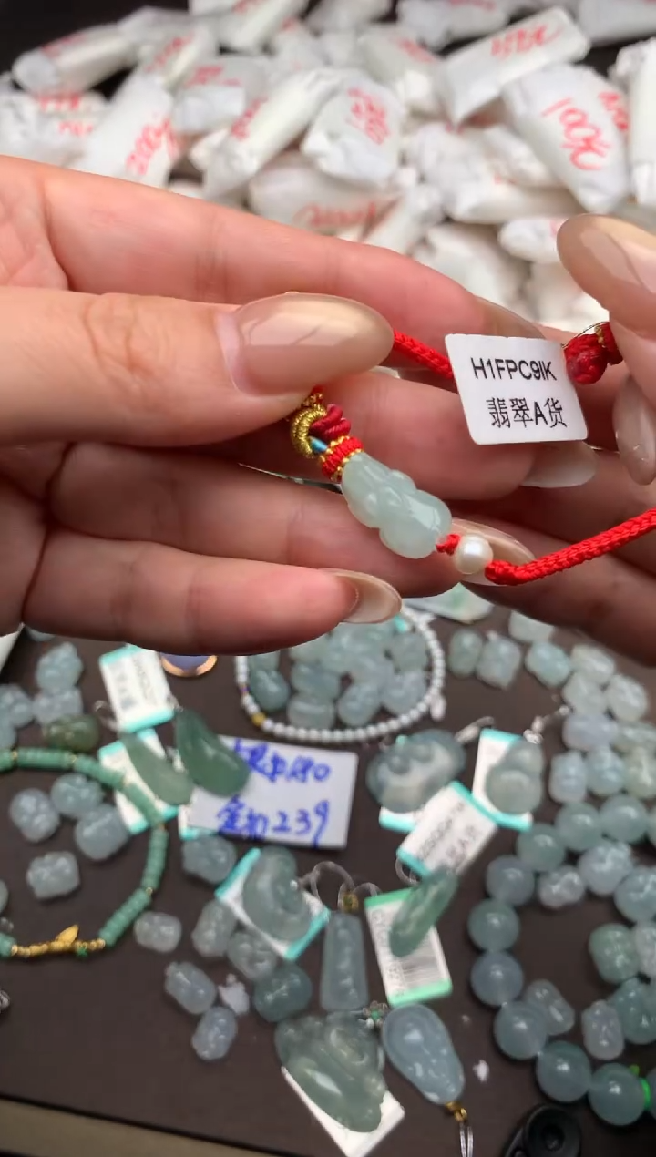 【闪购商品】翡翠手绳未镶嵌一