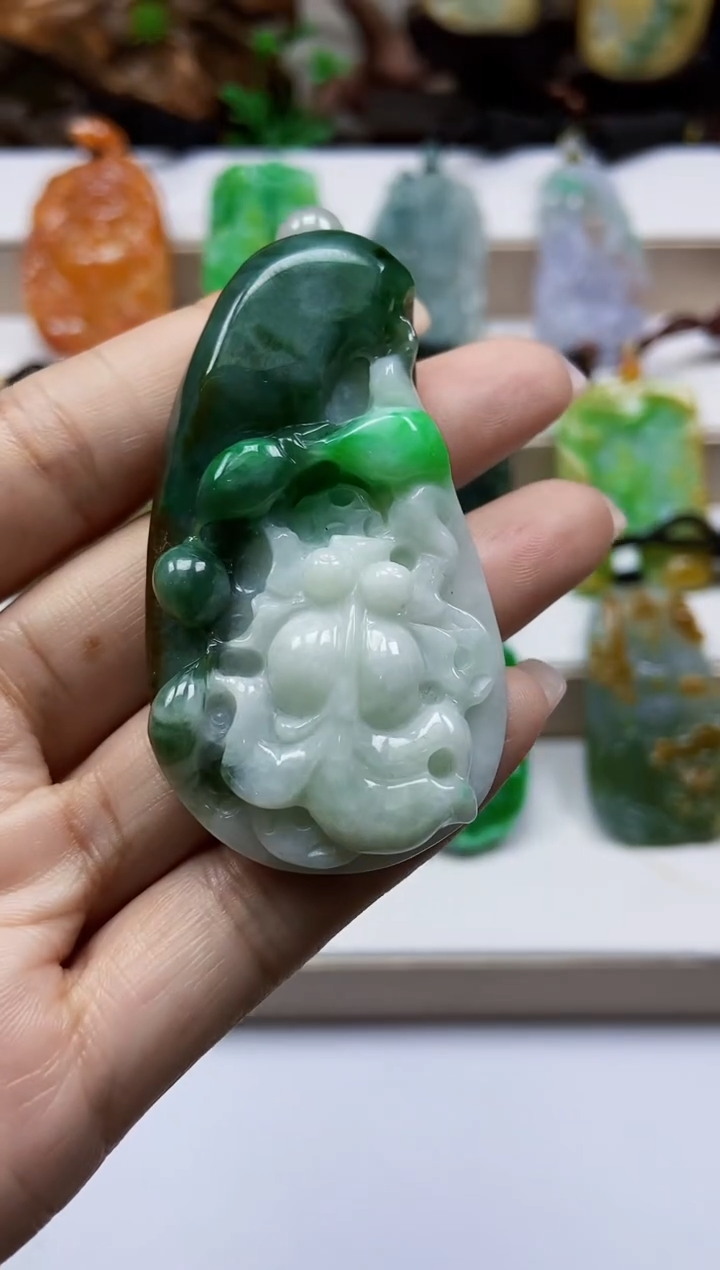 颈饰未镶嵌翡翠翡翠A货
