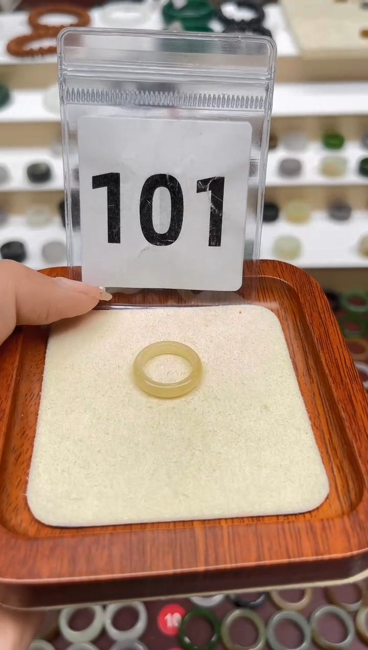 【闪购商品】和田玉戒指未镶嵌7号