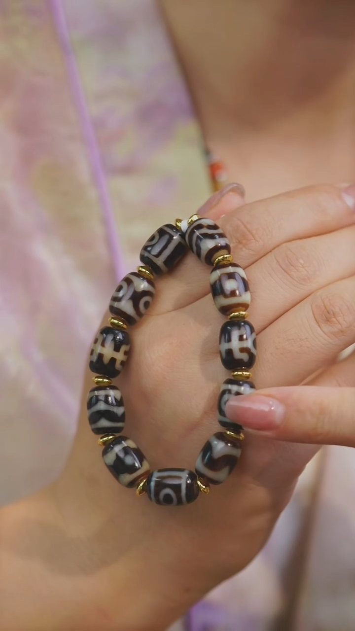 未镶嵌套链玛瑙/玉髓（覆膜）多样性发其一