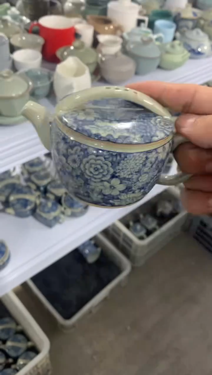 茶壶、盖碗、主人杯、客杯（轻轻微瑕介意勿拍）