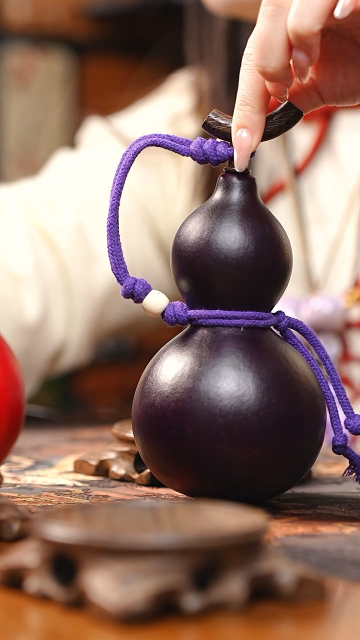 【闪购商品】RR107大漆酒葫芦不包手串及旋转底座