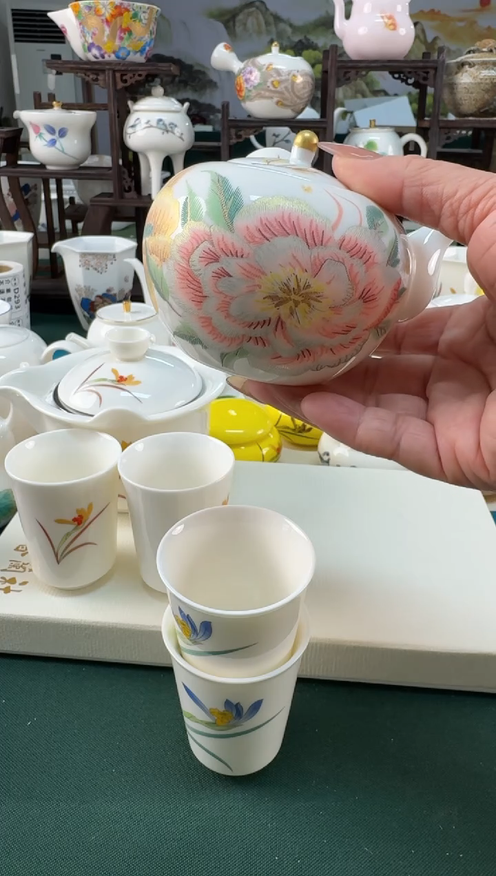 【闪购商品】瓷器 ······.......