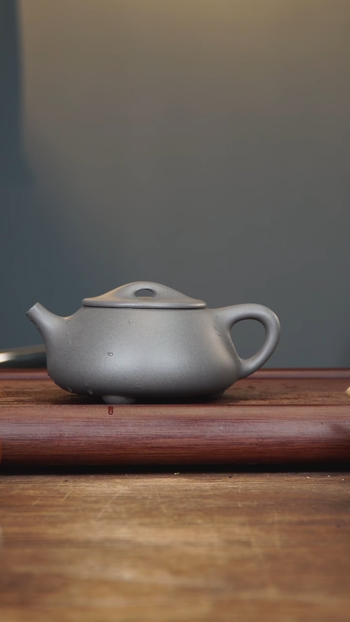 【闪购商品】紫砂茶壶国工ZLL  青灰泥  380cc 