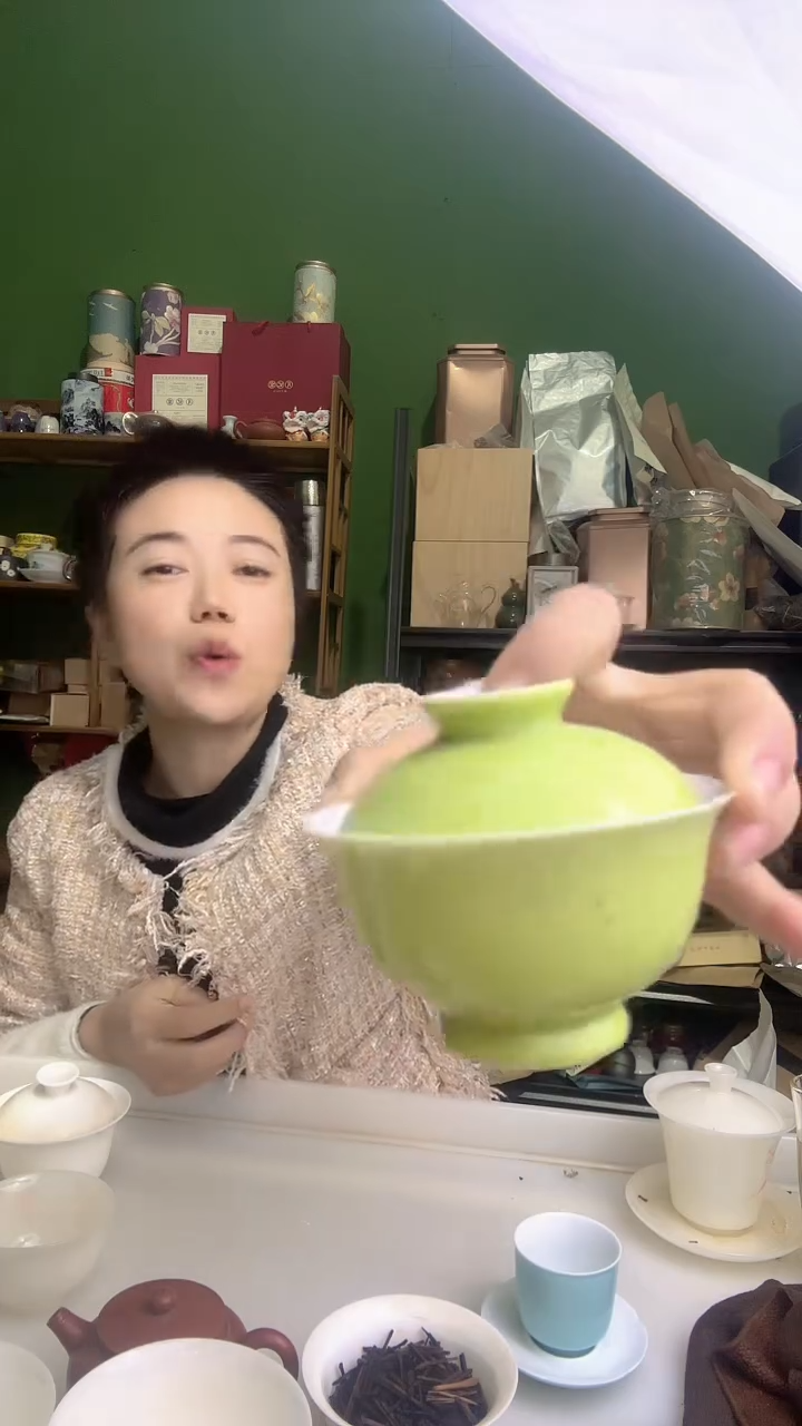 彩选单品果绿色二才盖碗