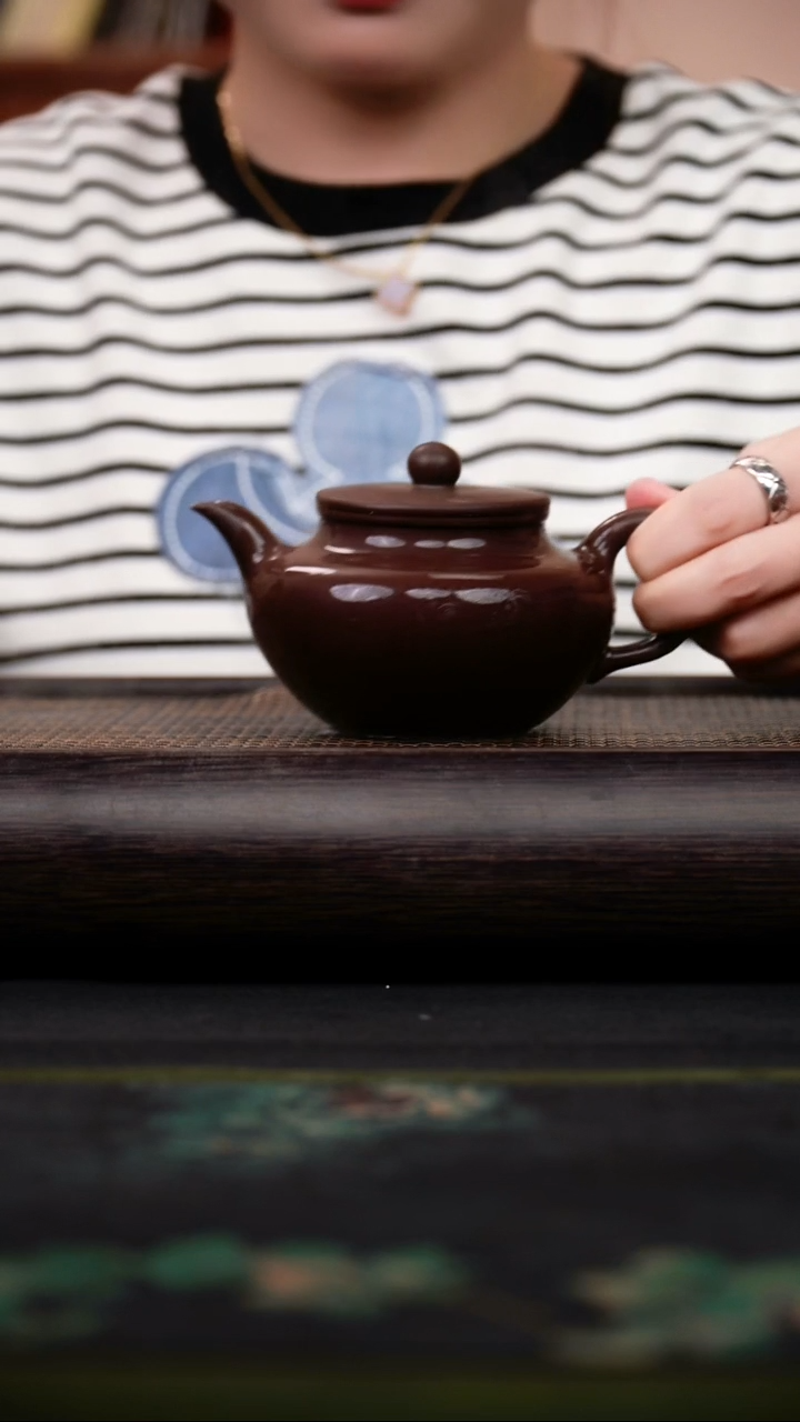 茶壶紫砂黑疾星 和合