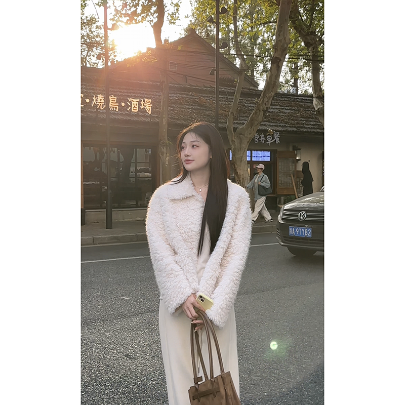 小璇【冬日童话】小翻领短款毛毛外套