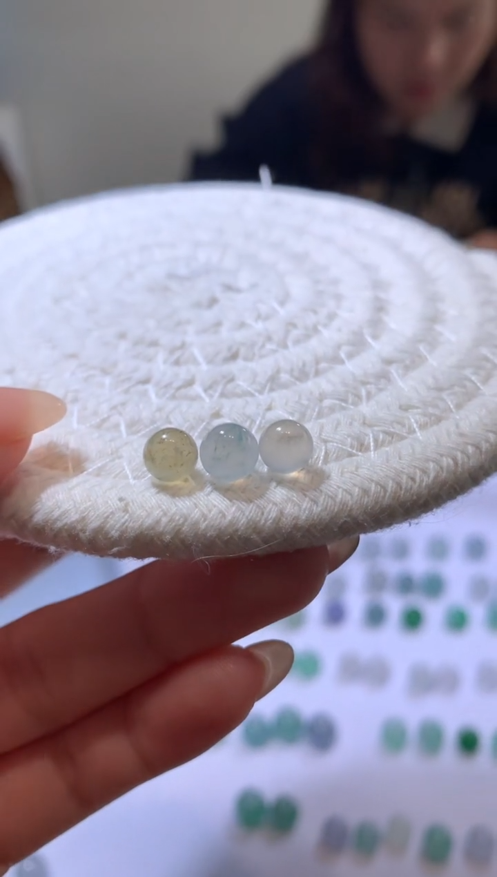 【闪购商品】定制翡翠未镶嵌6.5-7*三颗珠子980+98