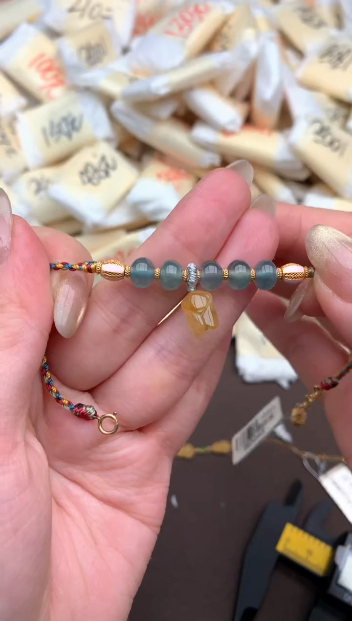 【闪购商品】翡翠挂件未镶嵌 一