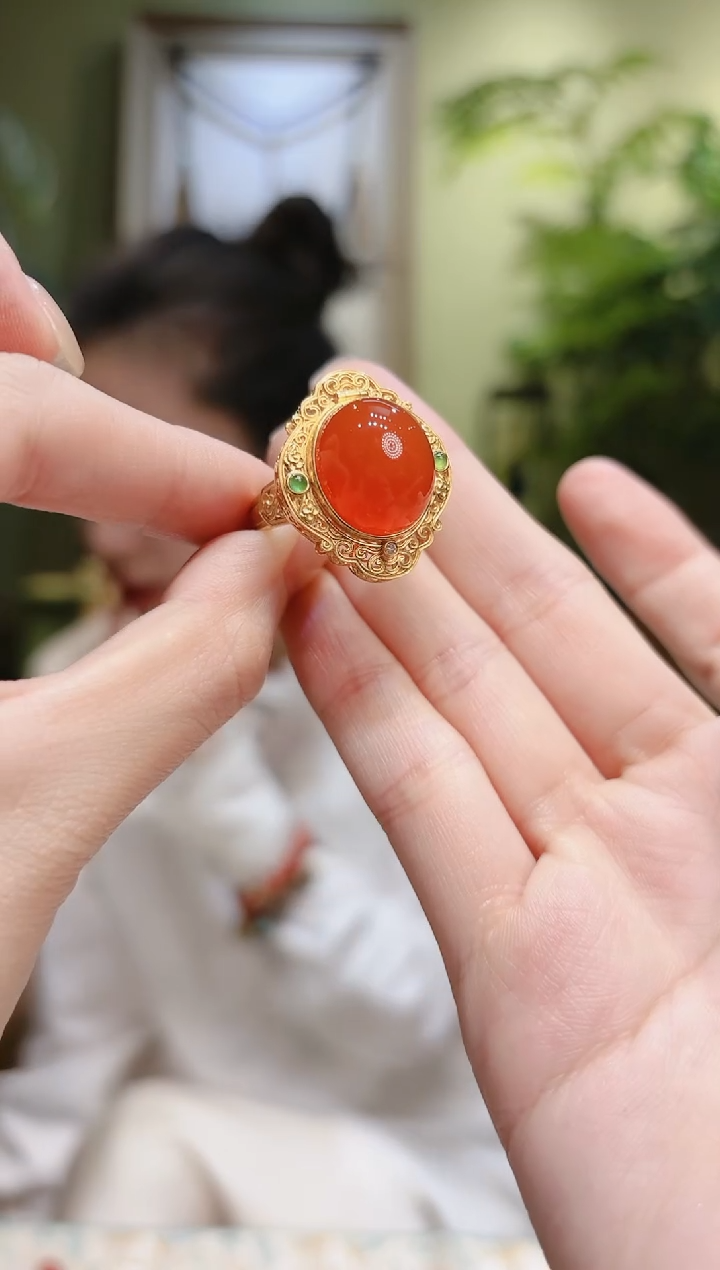 【闪购商品】南红玛瑙戒指18K金镶嵌蛋面南红戒指