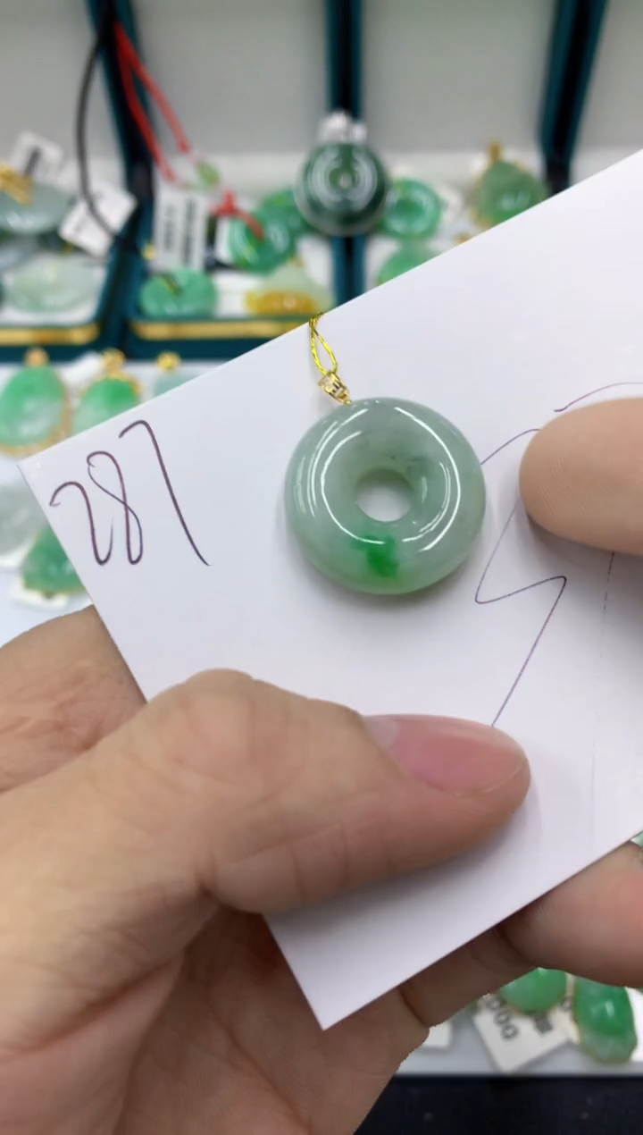 【闪购商品】翡翠颈饰18K金镶嵌1111111111