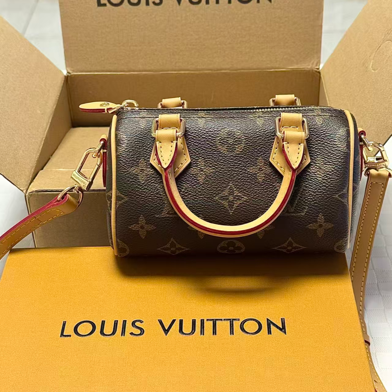 未使用 LouisVuitton/路易威登 nano speedy新款单肩斜挎包（D店）