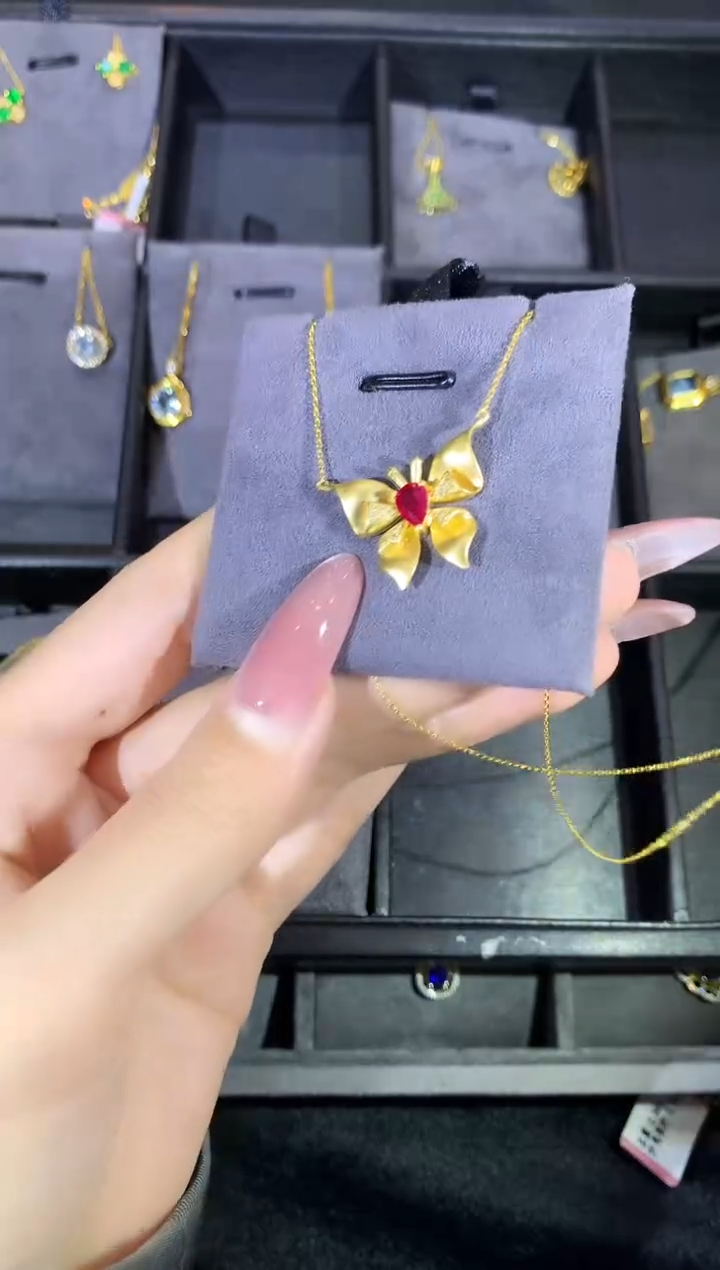 【闪购商品】红宝石套链18K金镶嵌a132时尚