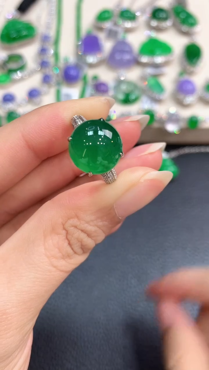 【闪购商品】翡翠戒指18K金镶嵌m40       