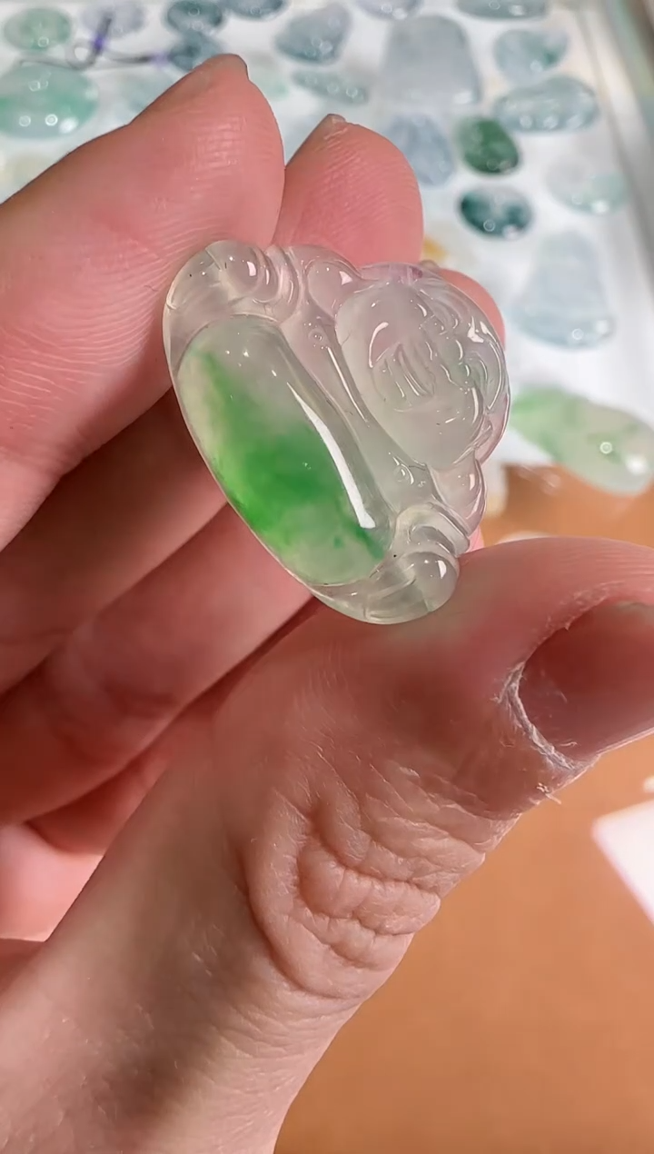 【闪购商品】翡翠吊坠(不含链)未镶嵌··