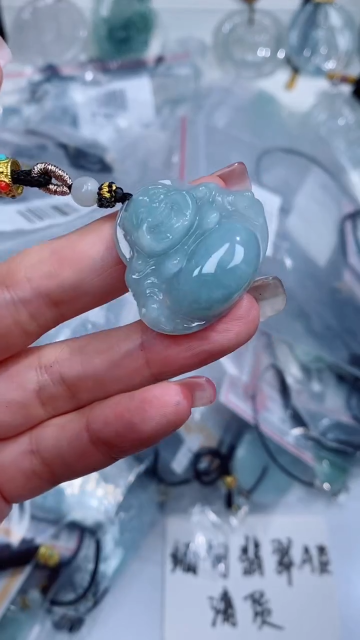 翡翠未镶嵌颈饰吊坠