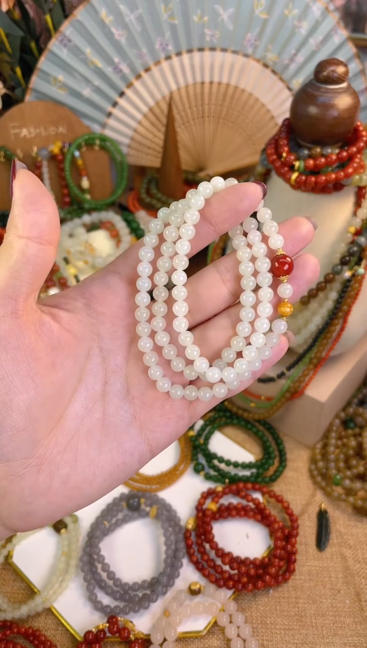 【闪购商品】和田玉三圈18K金镶嵌白玉