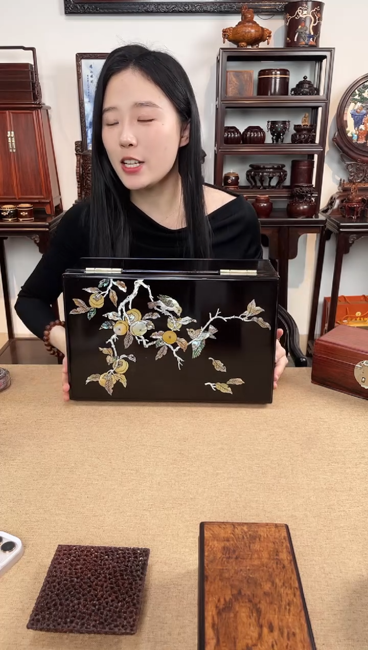 黑酸枝木类成套家具珠宝箱