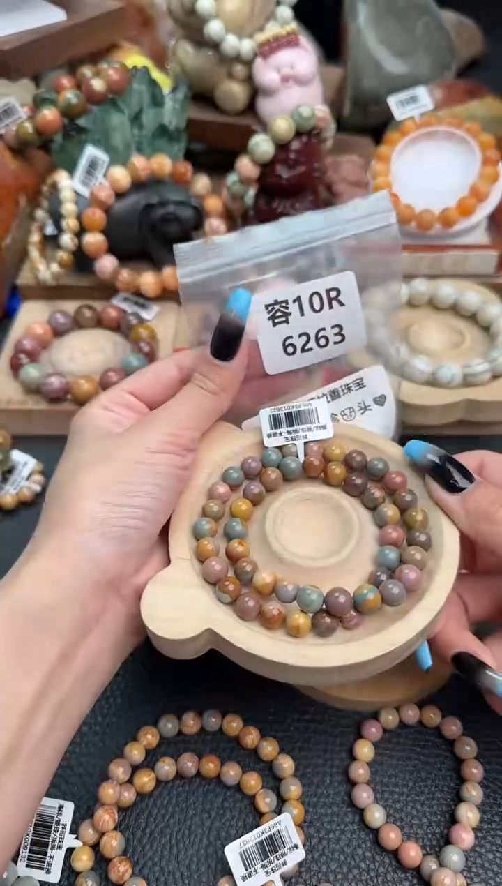 【闪购商品】石英质玉手链未镶嵌10R6263