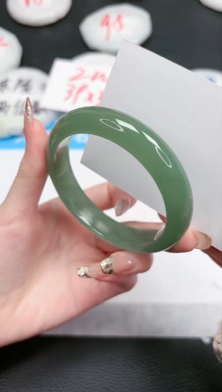 【闪购商品】石英质玉手镯未镶嵌462-62.3