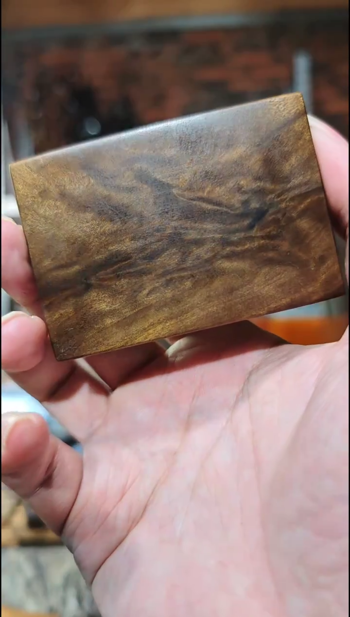 金丝楠无事牌手把件