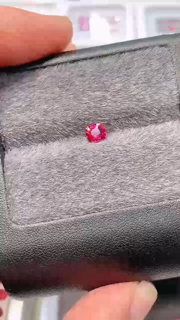 【闪购商品】尖晶石裸石未镶嵌粉绝0.57