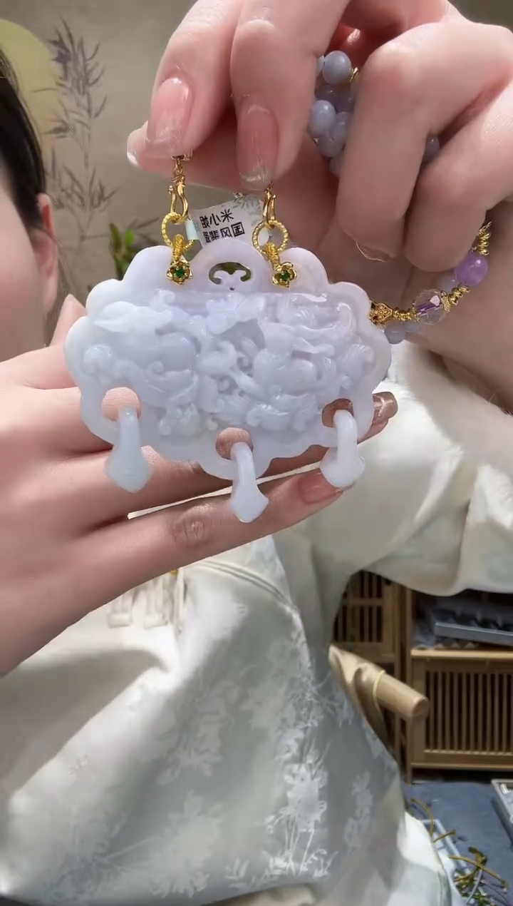 【闪购商品】翡翠颈饰未镶嵌吊坠