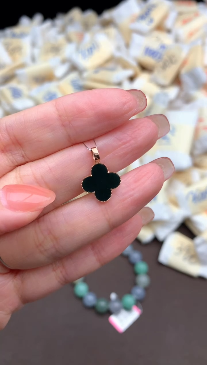 【闪购商品】翡翠挂件18K金镶嵌一