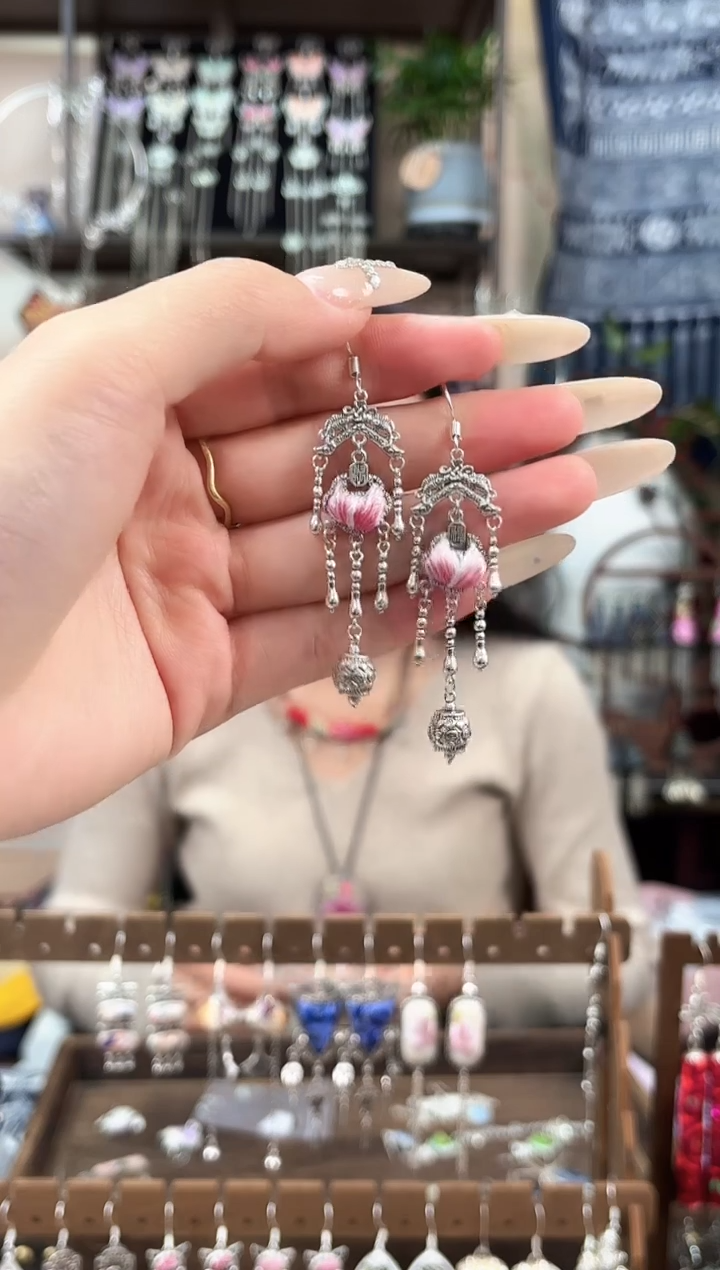 织绣民族风非遗老绣饰品584