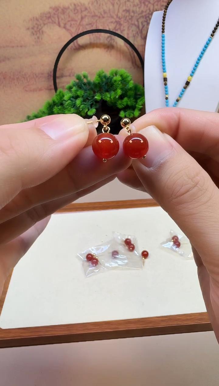 14K金镶嵌南红玛瑙耳饰E198 