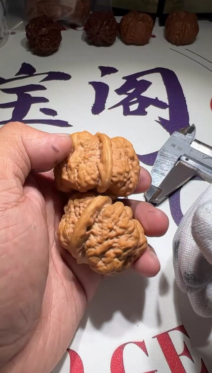 【闪购商品】文玩核桃把件宝阁文玩虎头呱呱