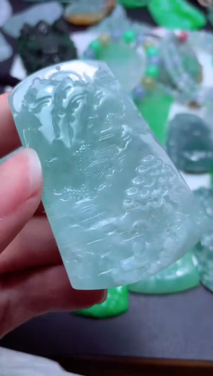 【闪购商品】翡翠颈饰未镶嵌天然翡翠