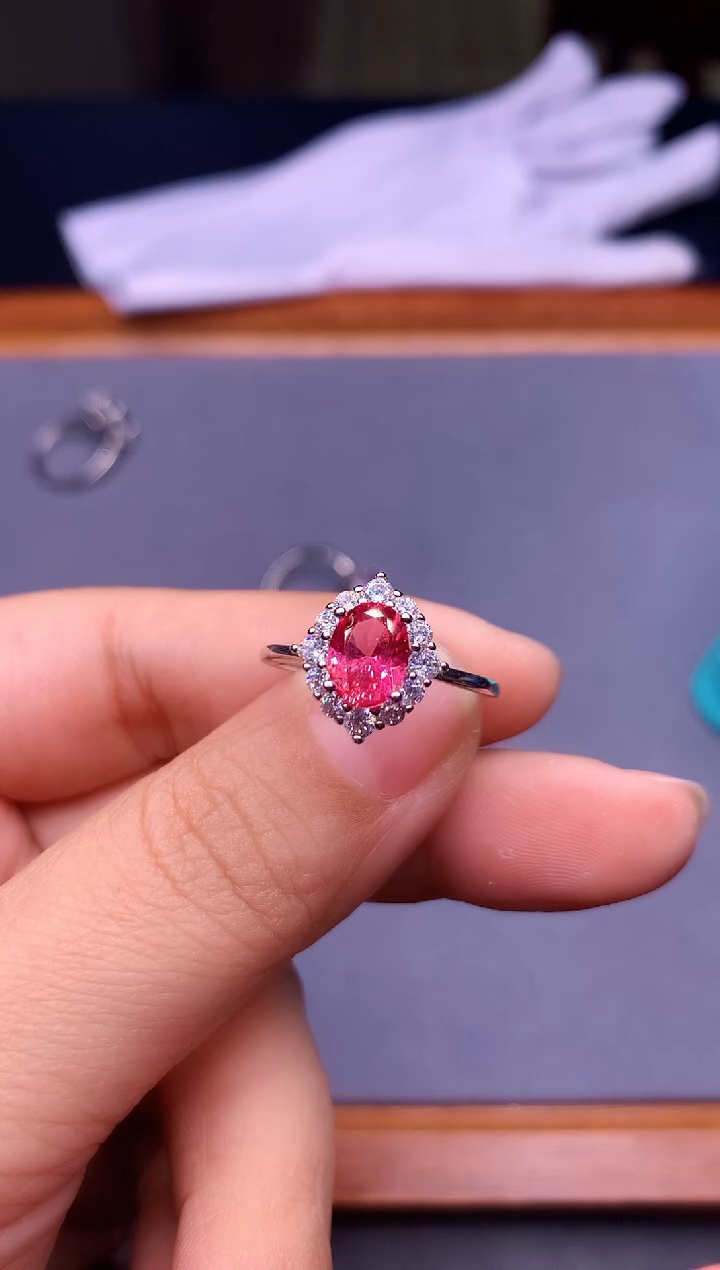 【闪购商品】蓝宝石戒指银S925镶嵌............