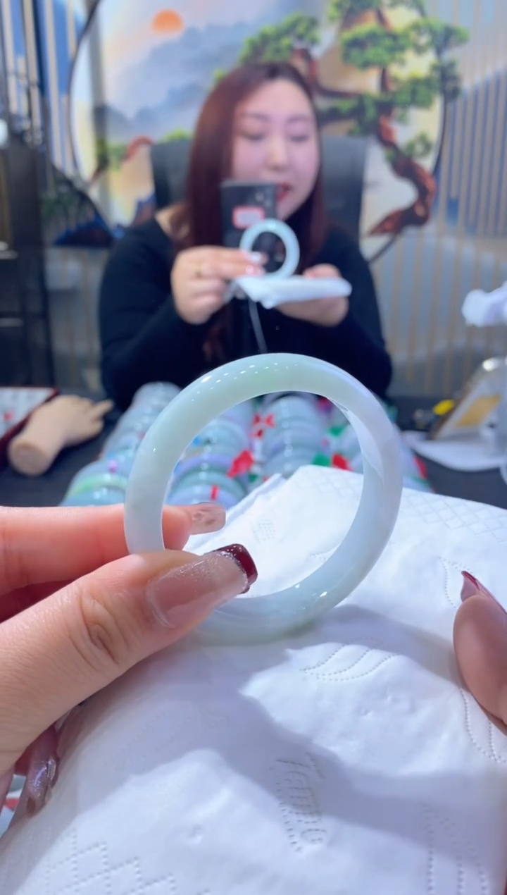 【闪购商品】翡翠手镯未镶嵌00007238