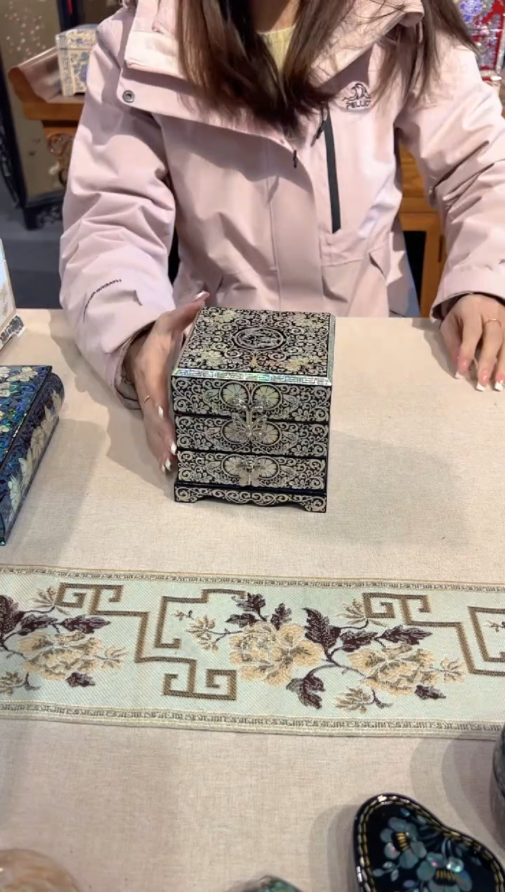 【闪购商品】双层龙凤·弘贝雅螺钿漆器文化馆