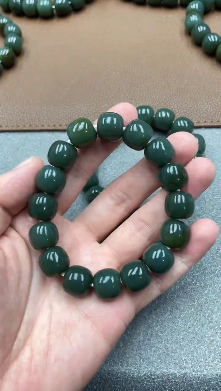 未镶嵌手串和田玉纯天然新疆且末糖青14老型