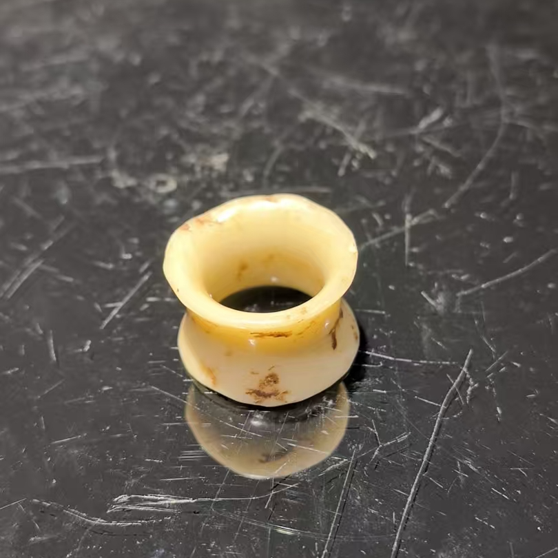 地方玉箍型器花件