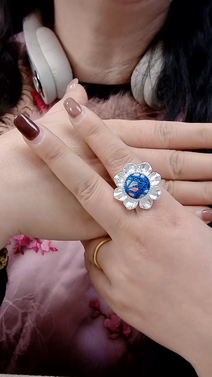 【闪购商品】织绣民族风老绣饰品402