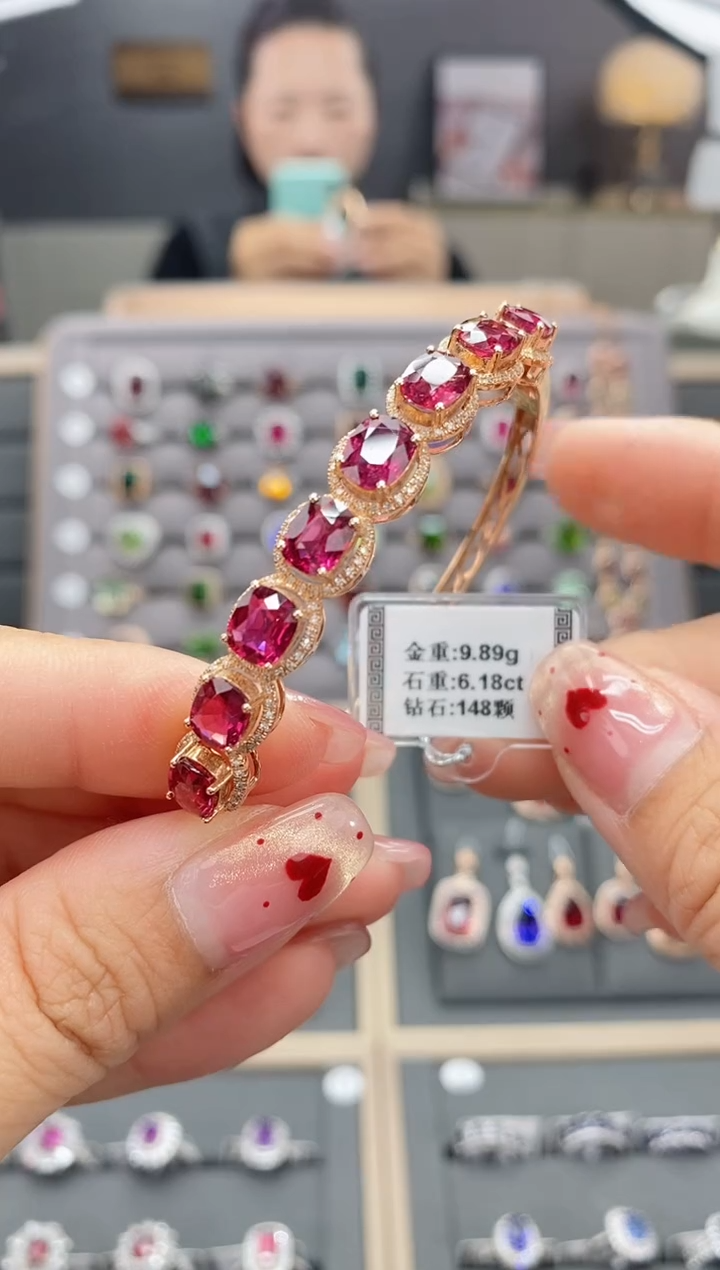 【闪购商品】碧玺手镯18K金镶嵌6.18   