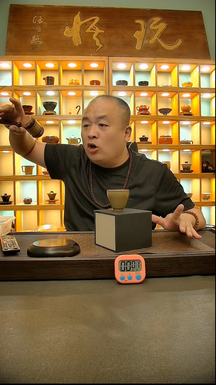 茶盏然****酒529=。。。。。
