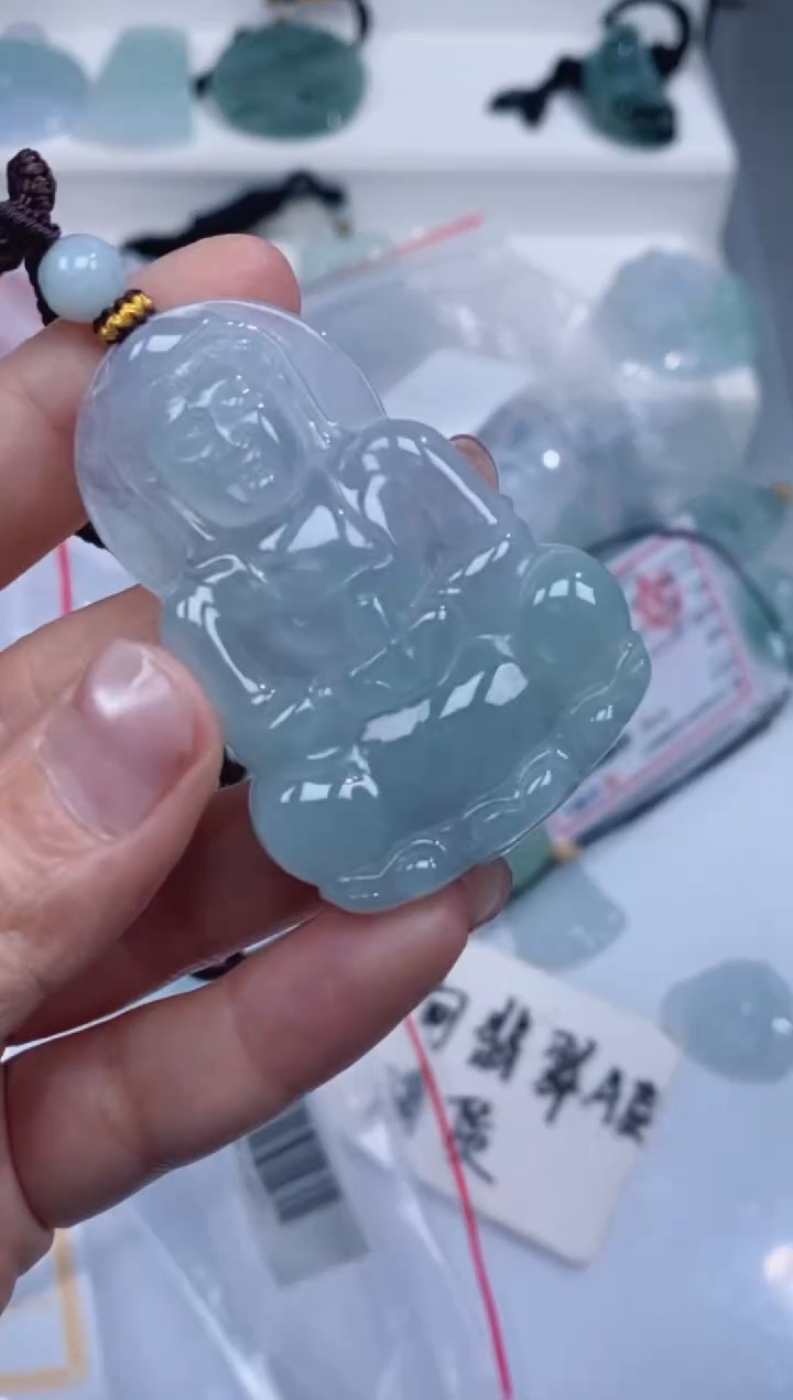 颈饰未镶嵌翡翠吊坠