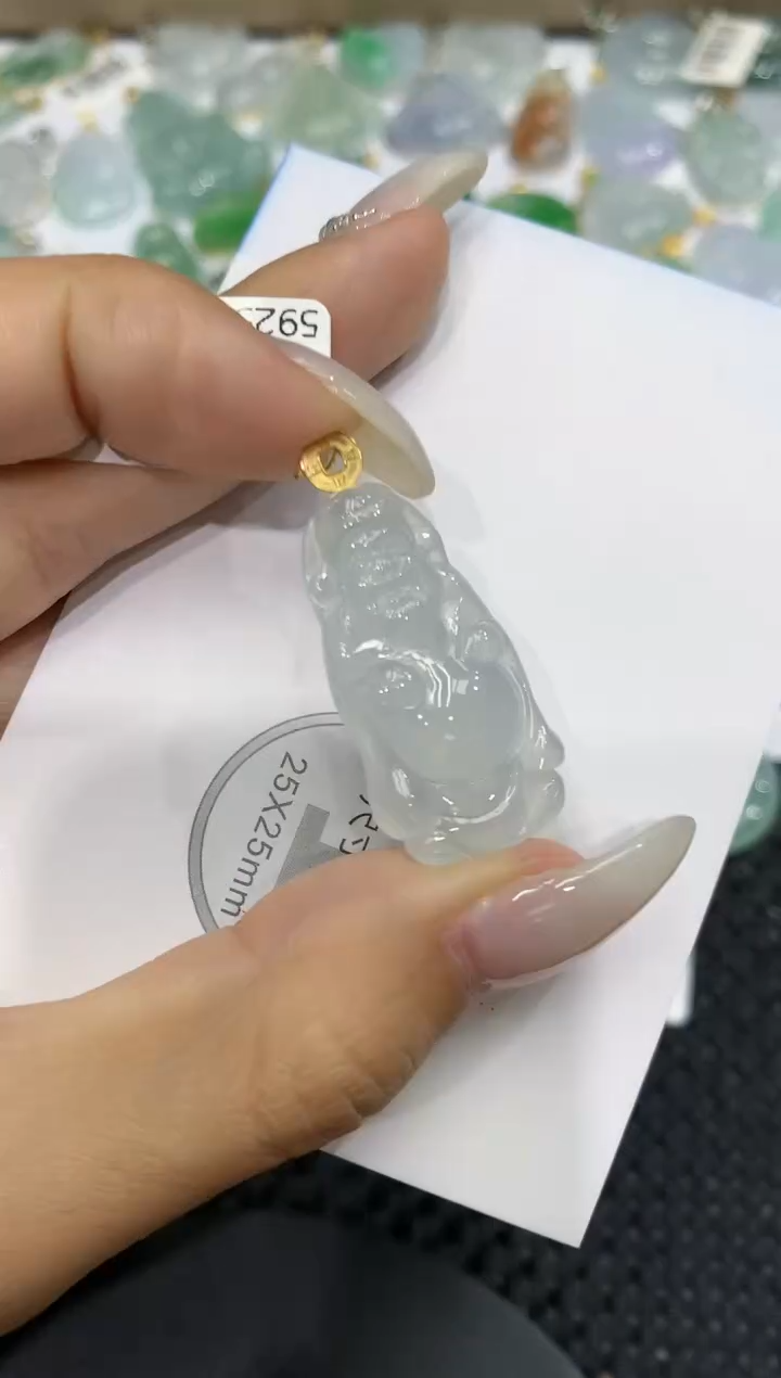 颈饰18K金镶嵌翡翠111111111111